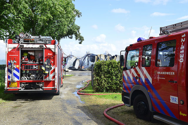 2019/124/20190608-16u09 GB 090 Grote brand Sloterweg.jpg